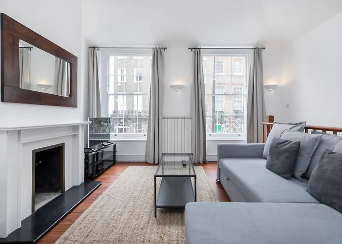 Regency Residences - Fitzrovia - By Frankie Says